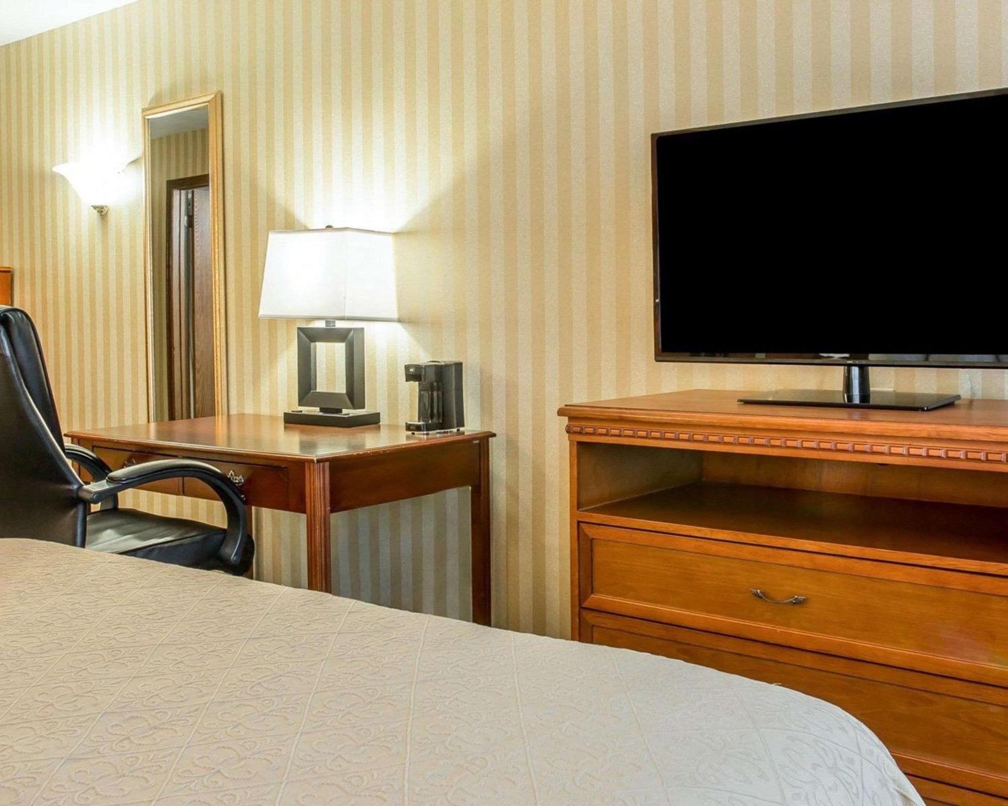 Quality Inn Gaylord Dış mekan fotoğraf